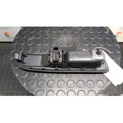BLOCCO COMANDI ALZACRISTALLI SX. 007 RENAULT CLIO 2A SERIE (05/01-11/10) D4FG7 8200084008
