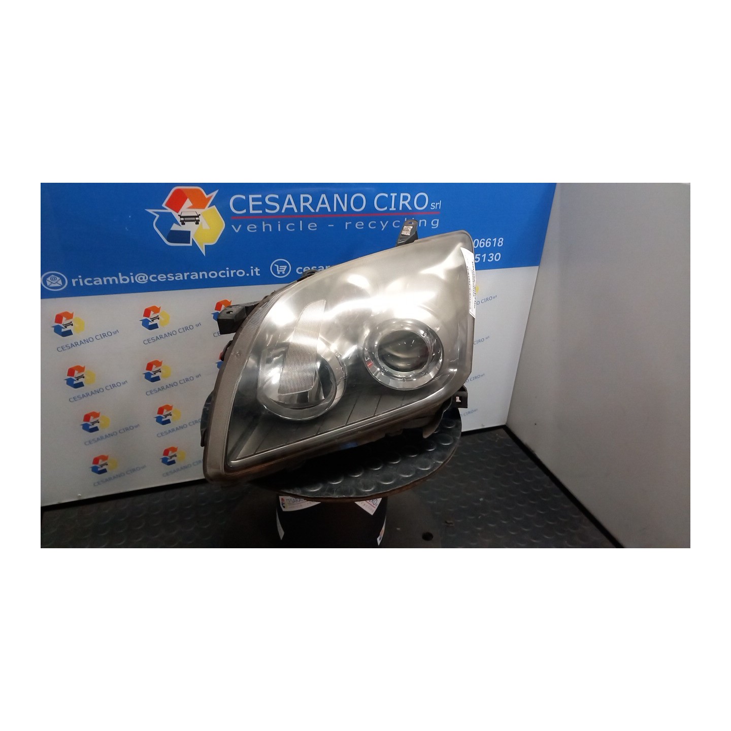 PROIETTORE SX. 030 TOYOTA AVENSIS (04/03-04/09) 1ADFTV 8117005194