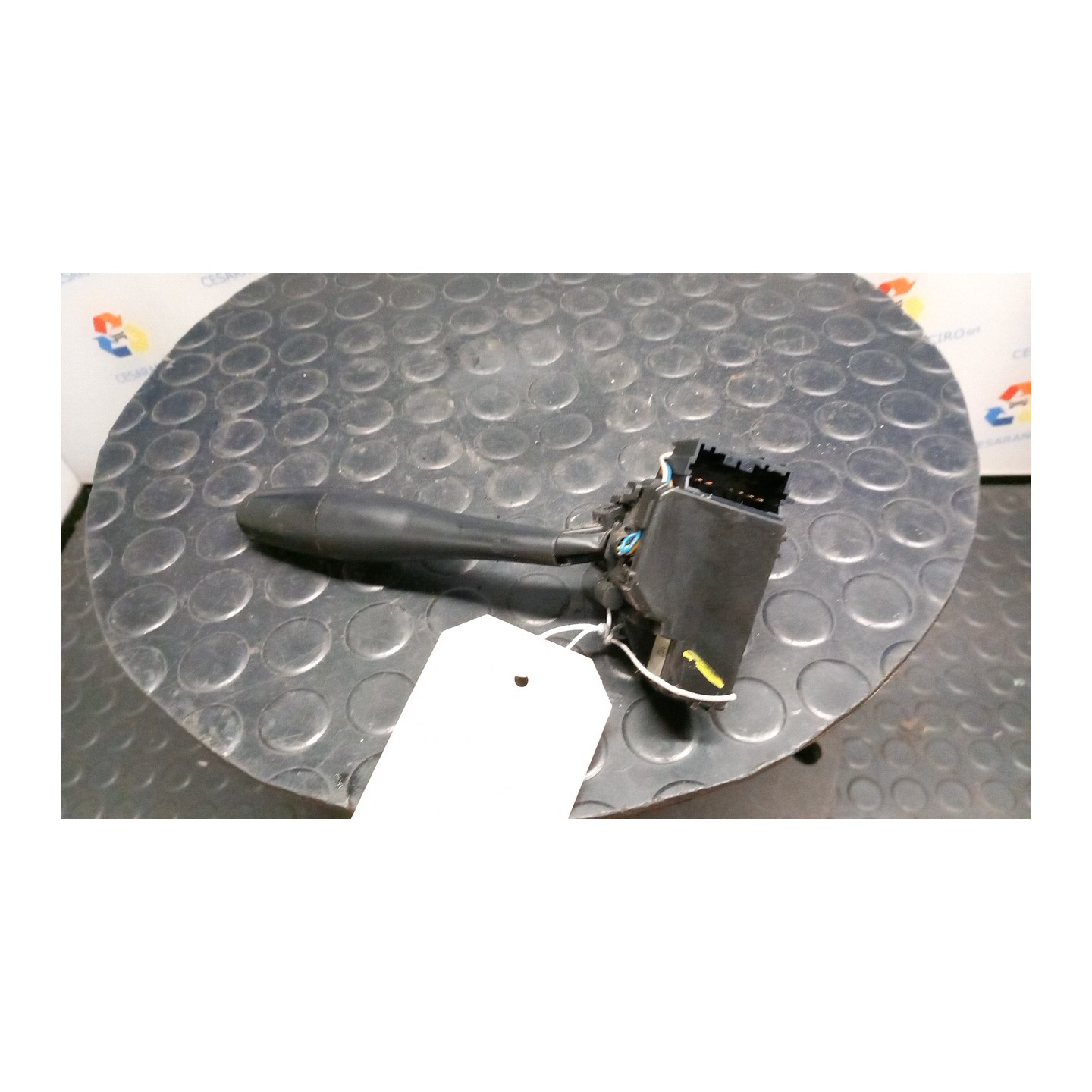 BLOCCO COMANDI TERGICRISTALLI 109 MITSUBISHI SPACE STAR (09/98-06/07) 4G13 MR362472