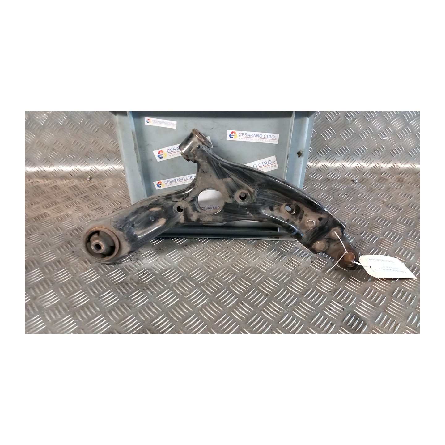 BRACCIO OSCILLANTE SOSP. ANT. DX. 099 KIA CARENS 3A SERIE (04/13-01/17) D4FD 54501A4000