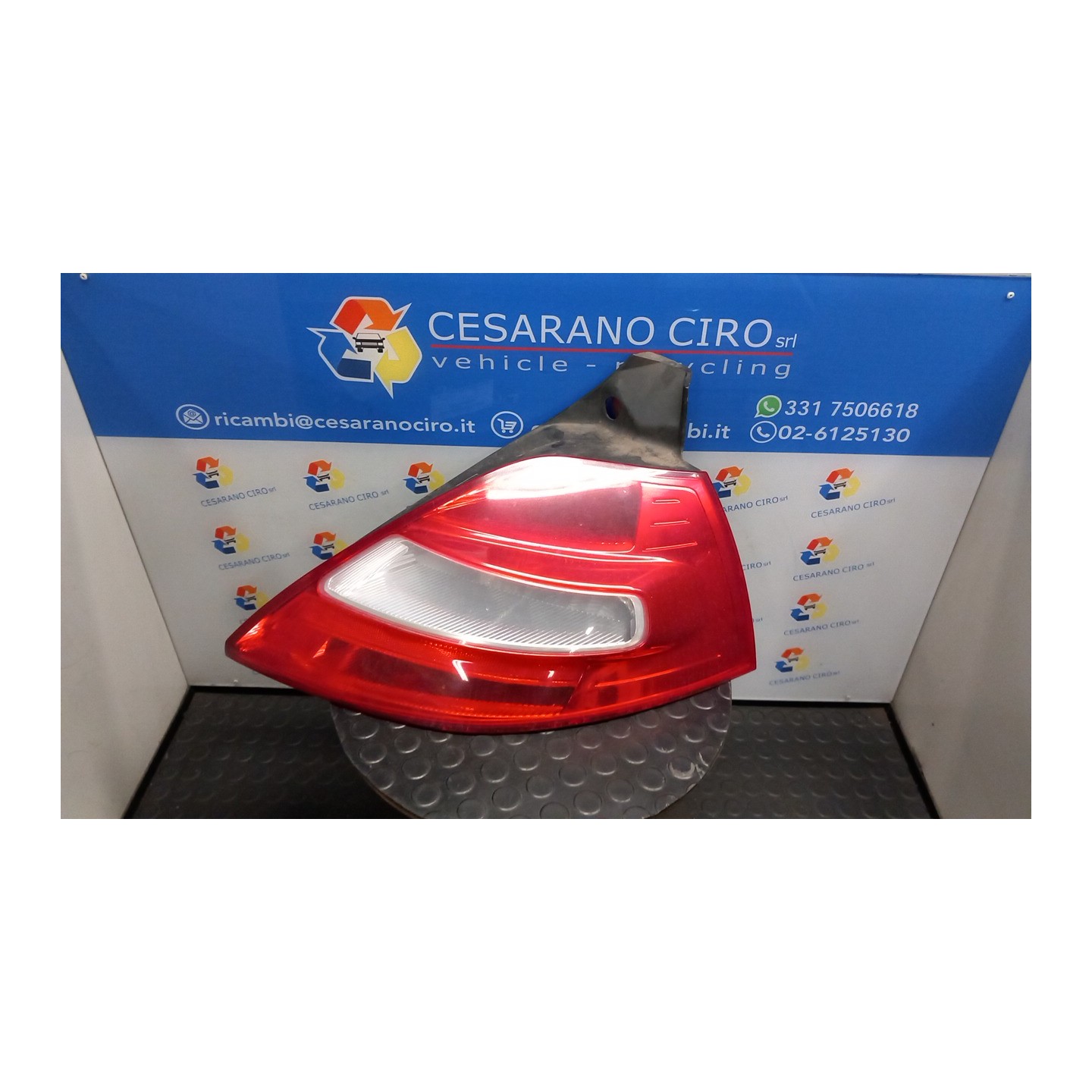 FANALE POST. DX. 040 RENAULT MEGANE 2A SERIE (02/06-08/09) K4M87 8200413216