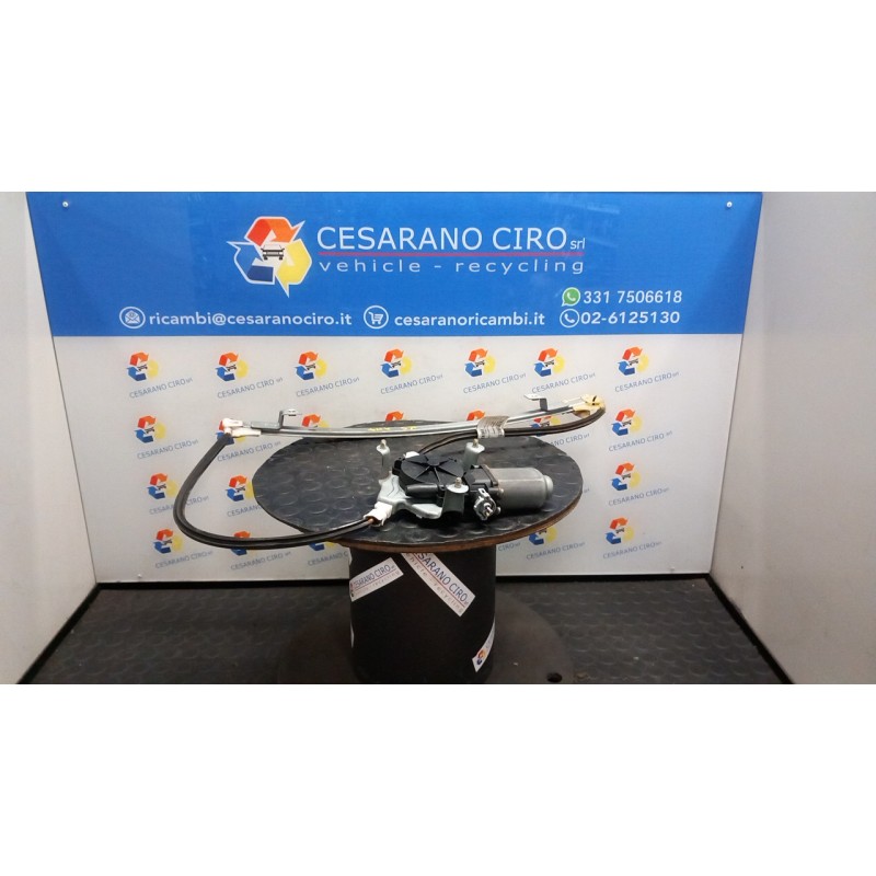 ALZACRISTALLO ELETTR. PORTA ANT. CON MOTORINO SX. 055 RENAULT CLIO 2A SERIE (05/01-11/10) D7FG7 7700842247