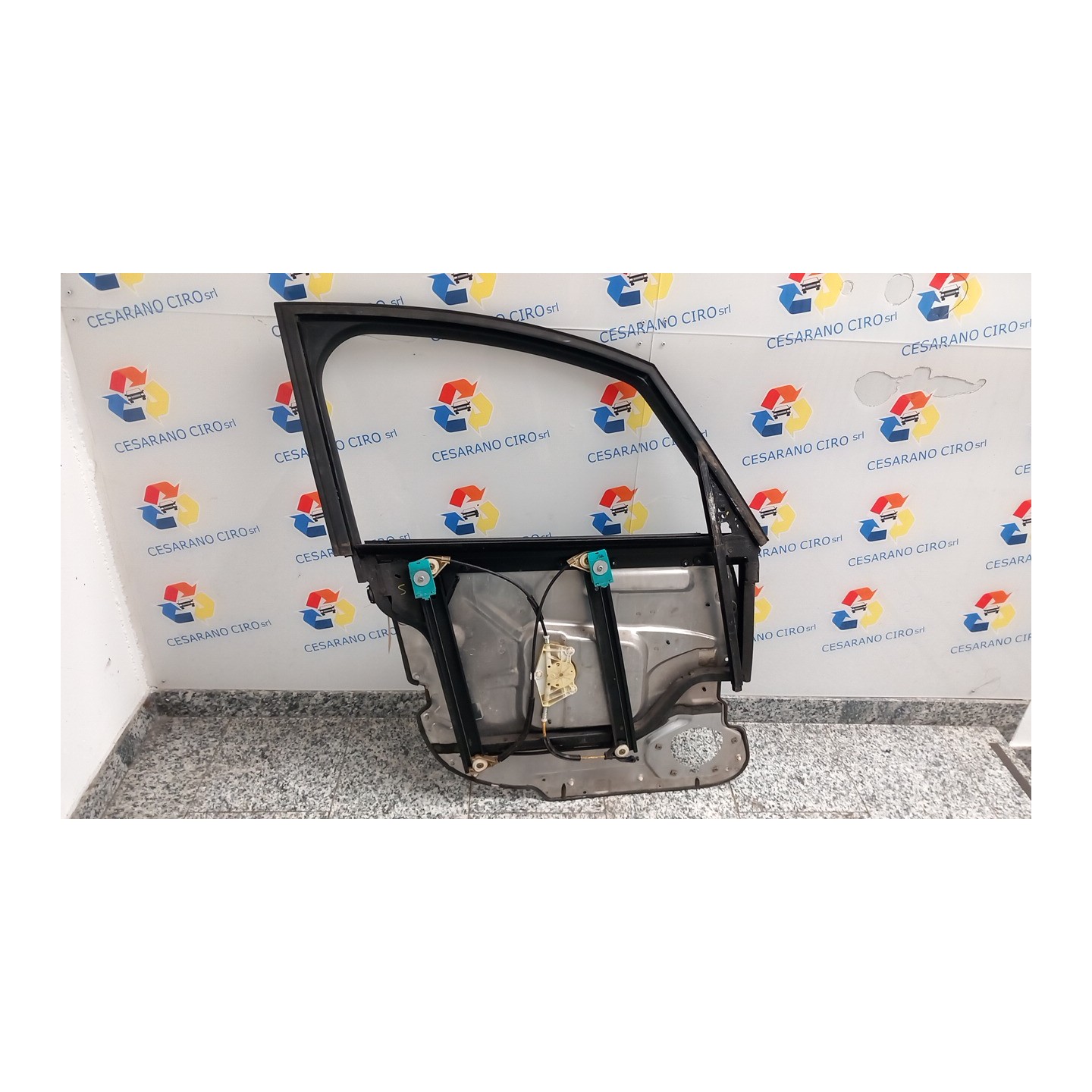 ALZACRISTALLO ELETTR. PORTA ANT. DX. 030 AUDI A2 (8Z) (06/00-02/06) AMF 8Z0837462B