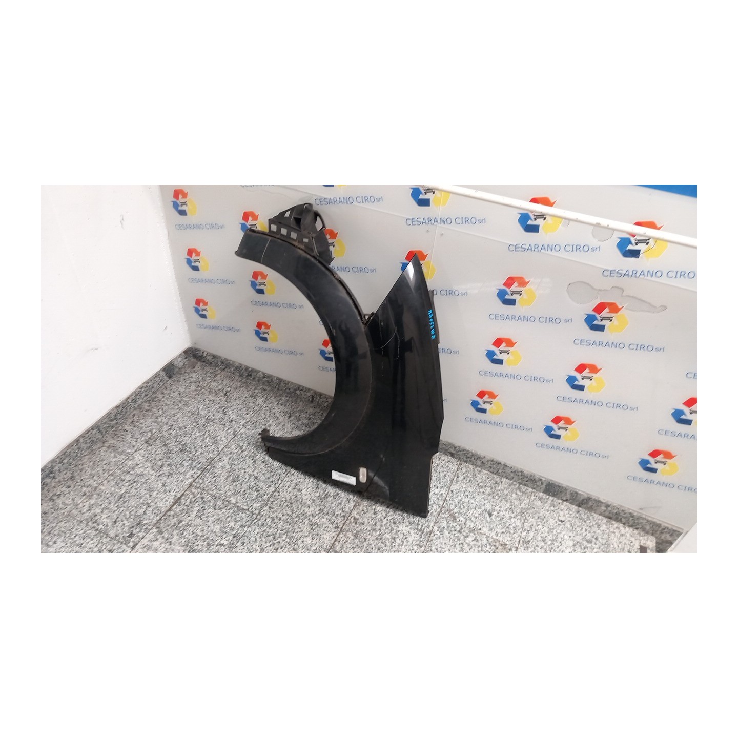 PARAFANGO ANT. SX. 058 AUDI A2 (8Z) (06/00-02/06) AUA 8Z0821105CGRU