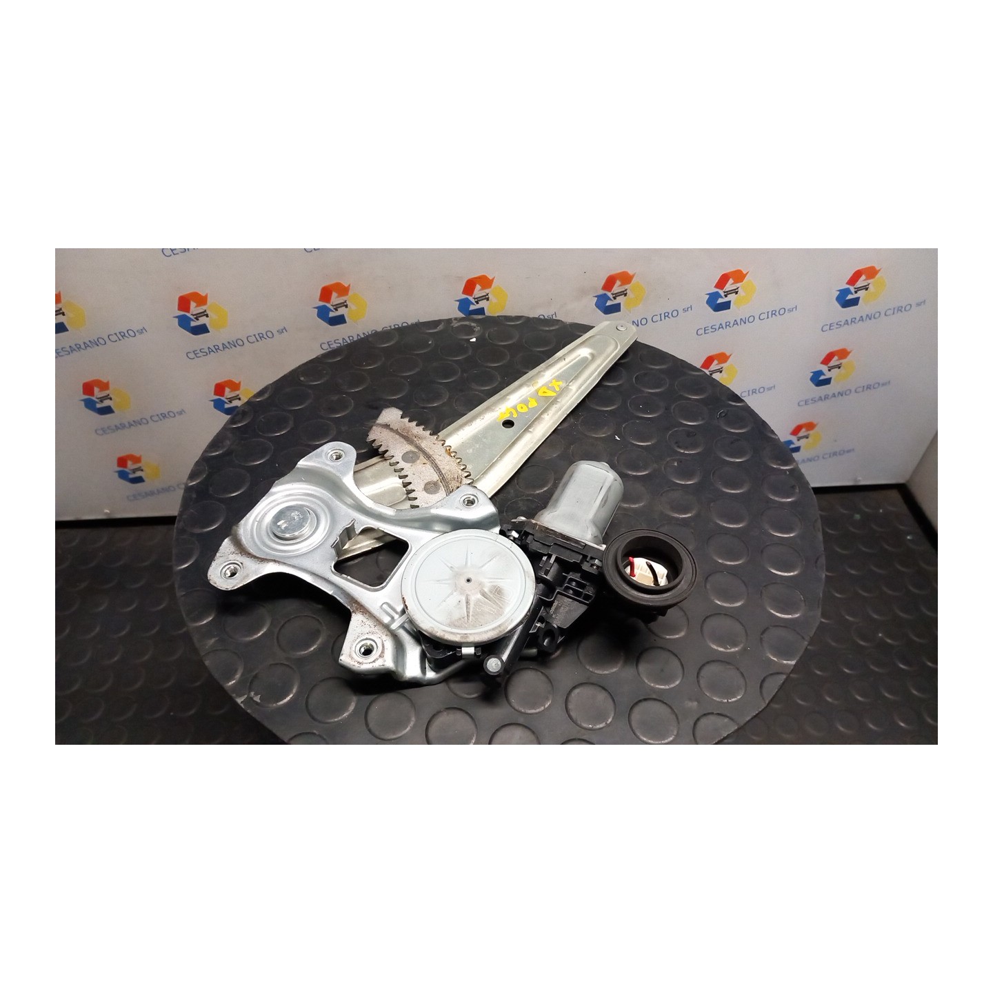 ALZACRISTALLO ELETTR. PORTA POST. DX. 058 DAIHATSU SIRION 2A SERIE (01/05-) 1KR 69803B1010