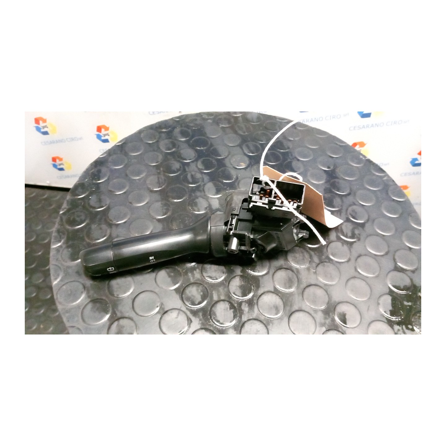 BLOCCO COMANDI TERGICRISTALLI 070 TOYOTA AYGO 1A SERIE (04/05-10/14) 1KRFE 846520H010