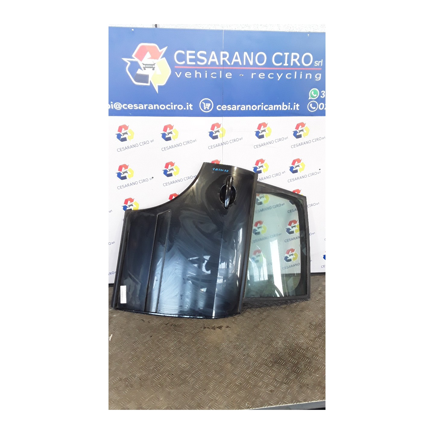 PORTA POST. DX. 122 AUDI A2 (8Z) (06/00-02/06) AMF 8Z0833052