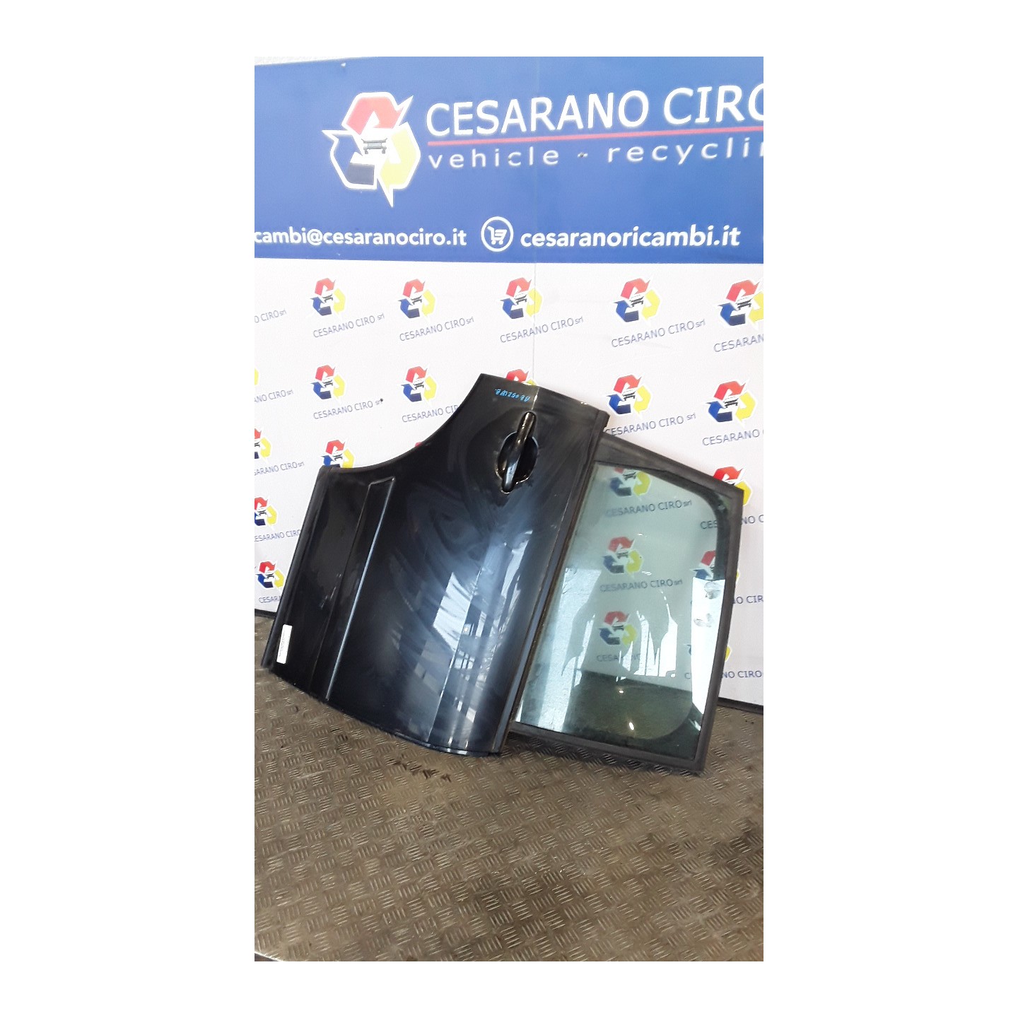 PORTA POST. DX. 122 AUDI A2 (8Z) (06/00-02/06) AMF 8Z0833052