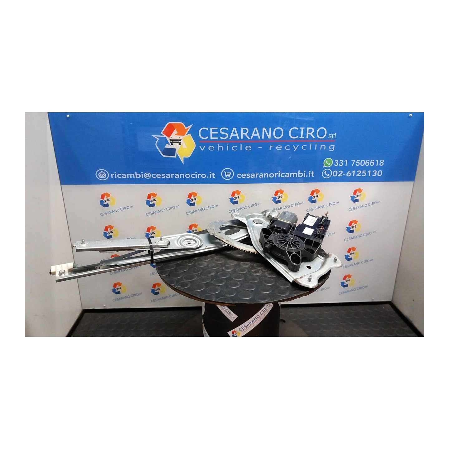 ALZACRISTALLO ELETTR. PORTA ANT. SX. 025 RENAULT MEGANE 3A SERIE (10/08-) F4RL8 807218465R
