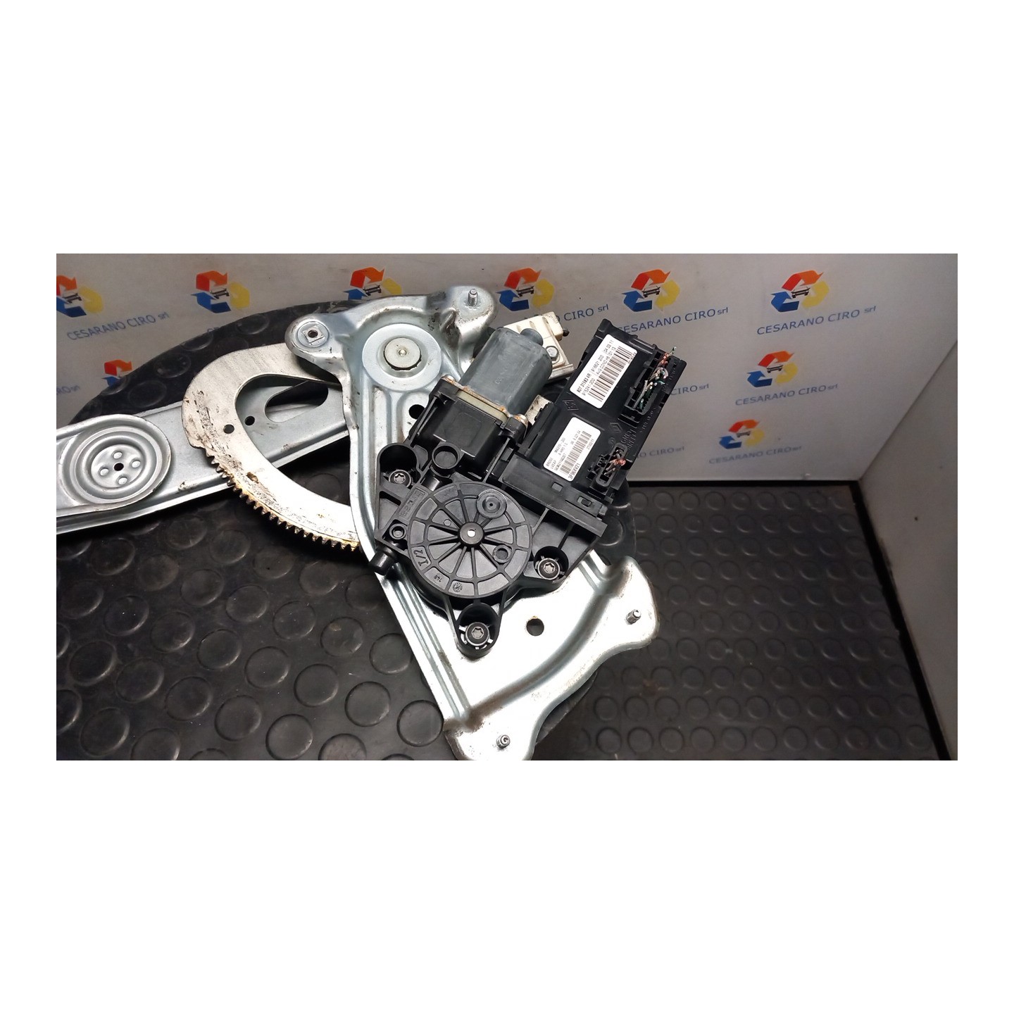 ALZACRISTALLO ELETTR. PORTA ANT. SX. 025 RENAULT MEGANE 3A SERIE (10/08-) F4RL8 807218465R