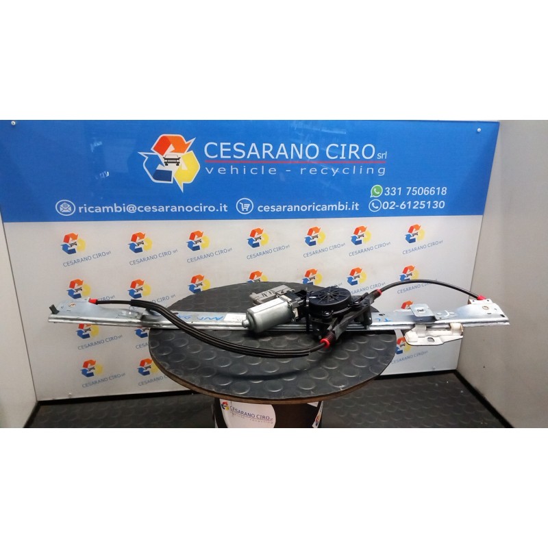ALZACRISTALLO ELETTR. PORTA ANT. COMPL. DX. 004 IVECO DAILY (02/00-04/06) F1AE0481A 504173866