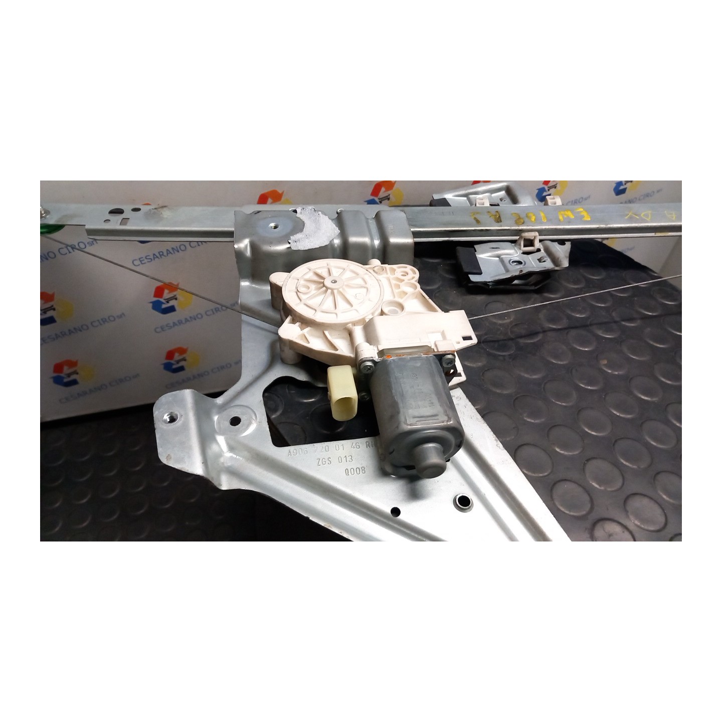 ALZACRISTALLO ELETTR. PORTA ANT. DX. 005 MERCEDES-BENZ SPRINTER 4A S. FUR. 3,5T(07/1 271951 A9067200146