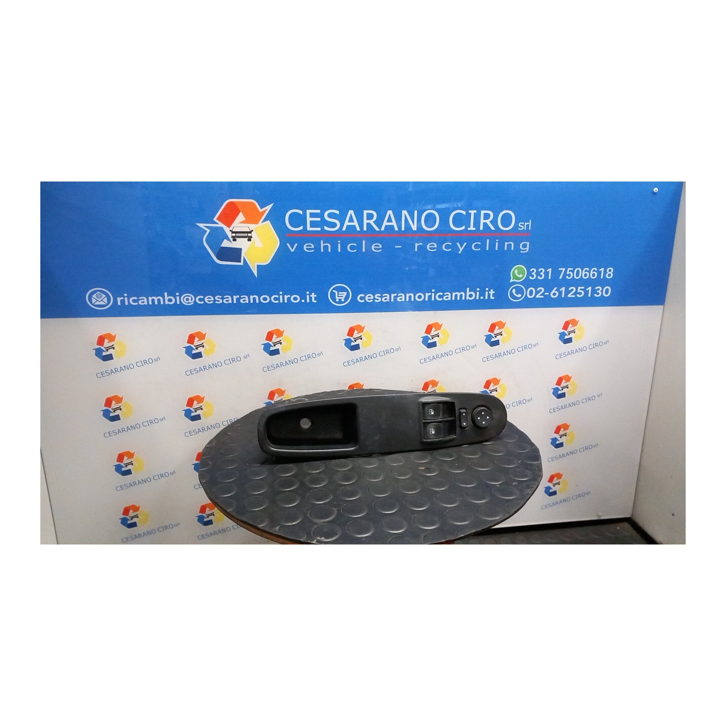 BLOCCO COMANDI ALZACRISTALLI E RETROVISORI EST. 021 FIAT PUNTO EVO (3J) (08/09-07/13) 350A1000 735500050