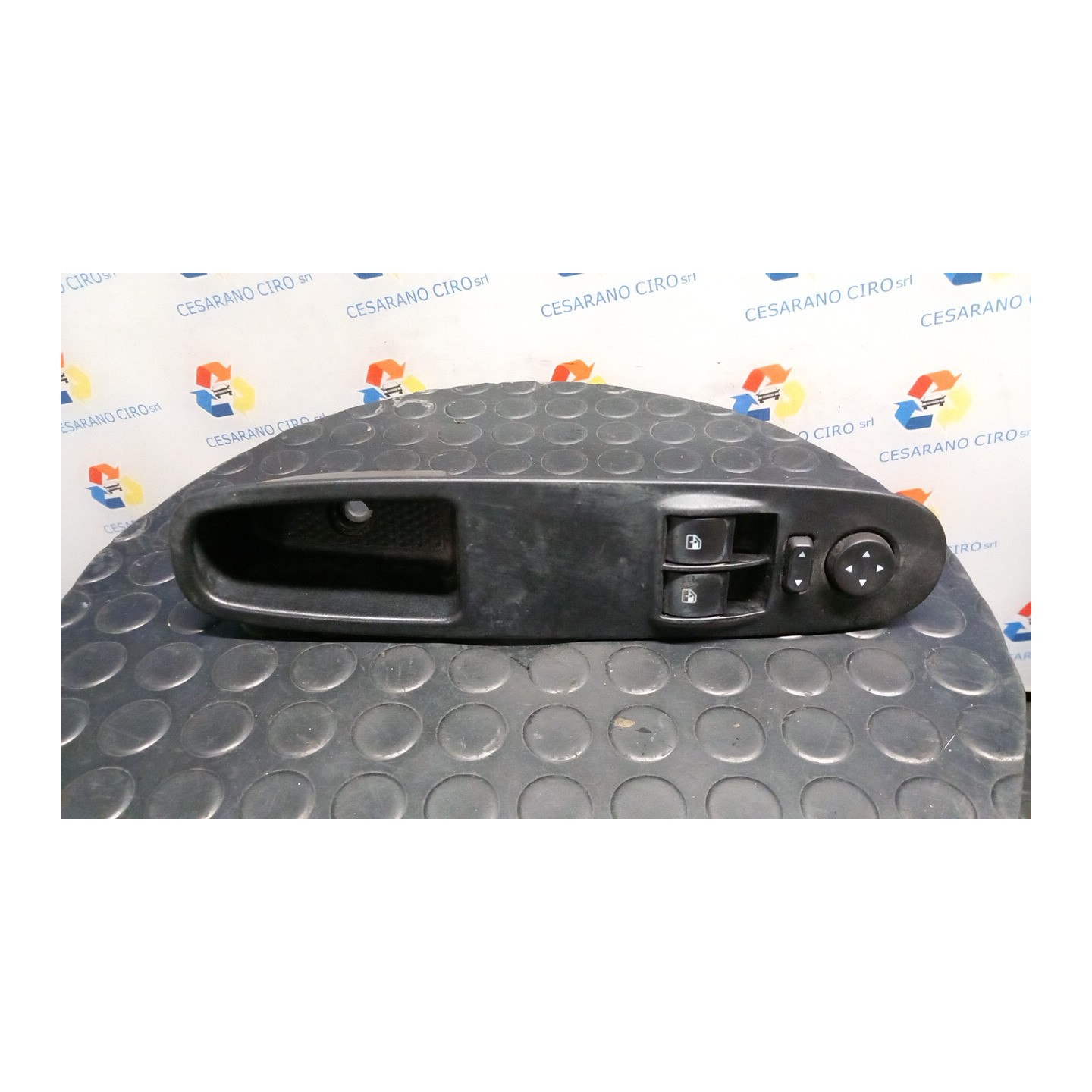 BLOCCO COMANDI ALZACRISTALLI E RETROVISORI EST. 021 FIAT PUNTO EVO (3J) (08/09-07/13) 350A1000 735500050