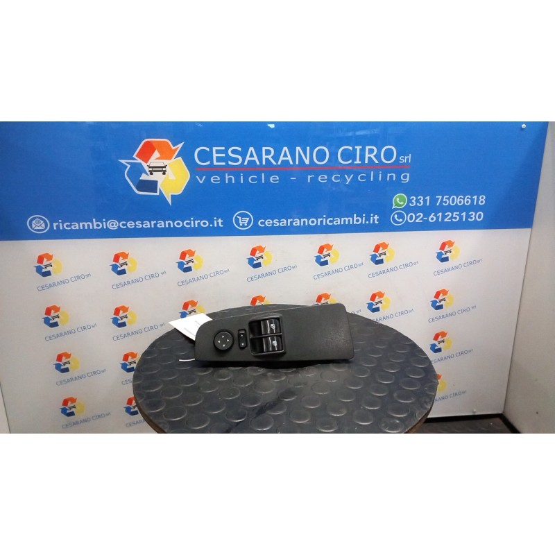 BLOCCO COMANDI ALZACRISTALLI E RETROVISORI EST. SX. 077 FIAT GRANDE PUNTO (2Y) (06/05-12/08 199A4000 735411026