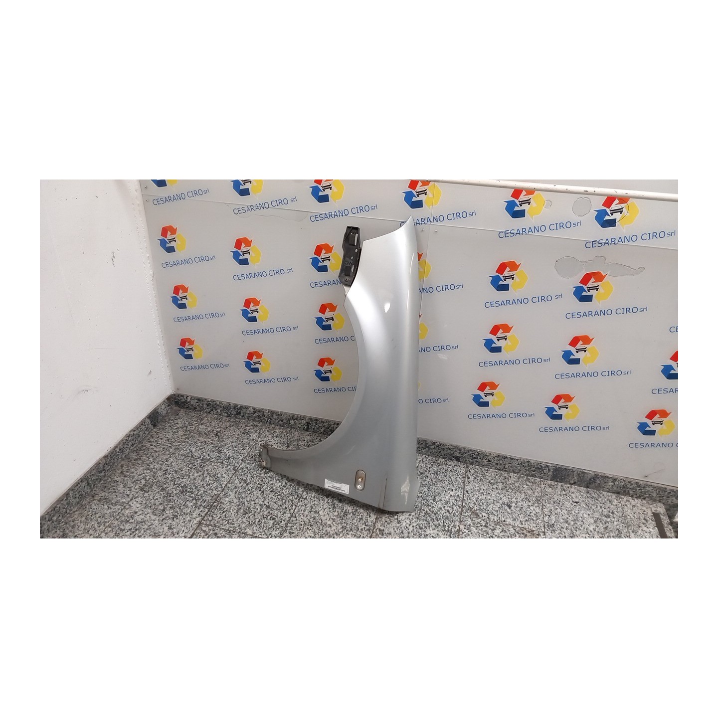 PARAFANGO ANT. SX. 086 VOLKSWAGEN PASSAT (3B) (10/00-03/06) AVB 3B0821105E