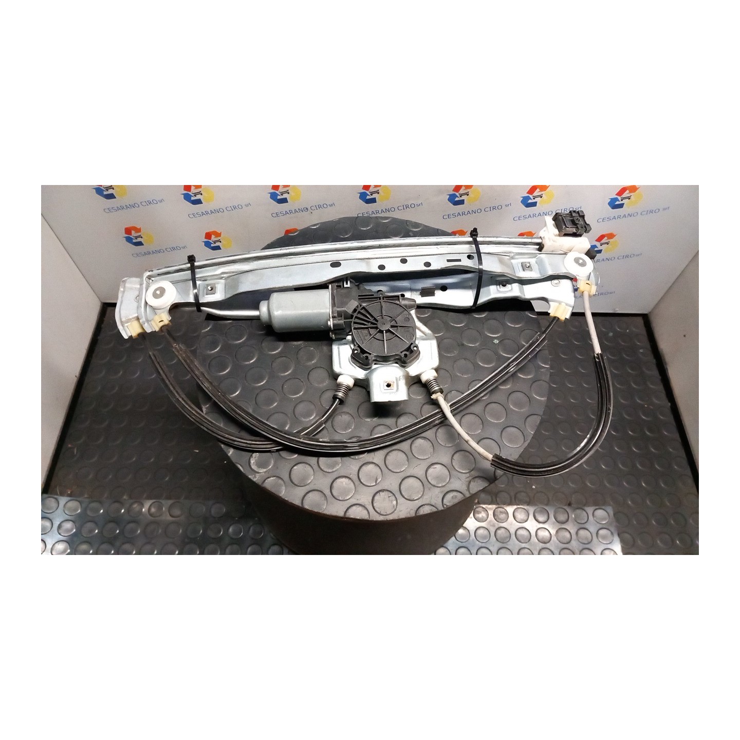 ALZACRISTALLO ELETTR. PORTA ANT. C/MOTORINO SX. 042 CITROEN DS3 (11/09-01/16) 8FP 9221FX