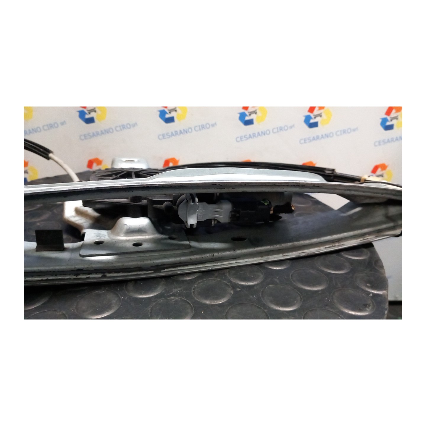 ALZACRISTALLO ELETTR. PORTA ANT. C/MOTORINO SX. 042 CITROEN DS3 (11/09-01/16) 8FP 9221FX