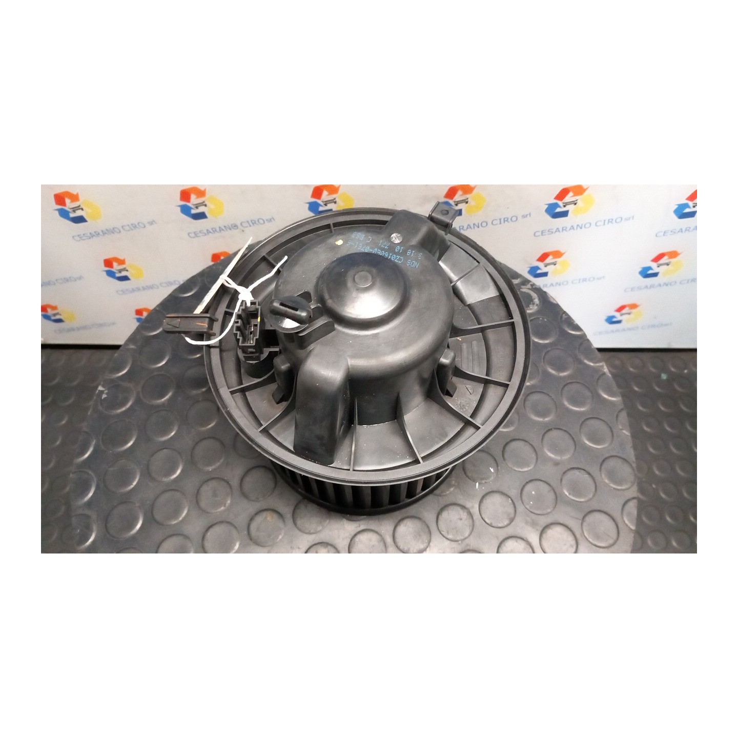 MOTORINO VENTILAZIONE ABITACOLO CLIMATIZ.AUTOM. VALEO 061 VOLKSWAGEN GOLF (5K/AJ) (09/08-) CBZ 1K1820015J