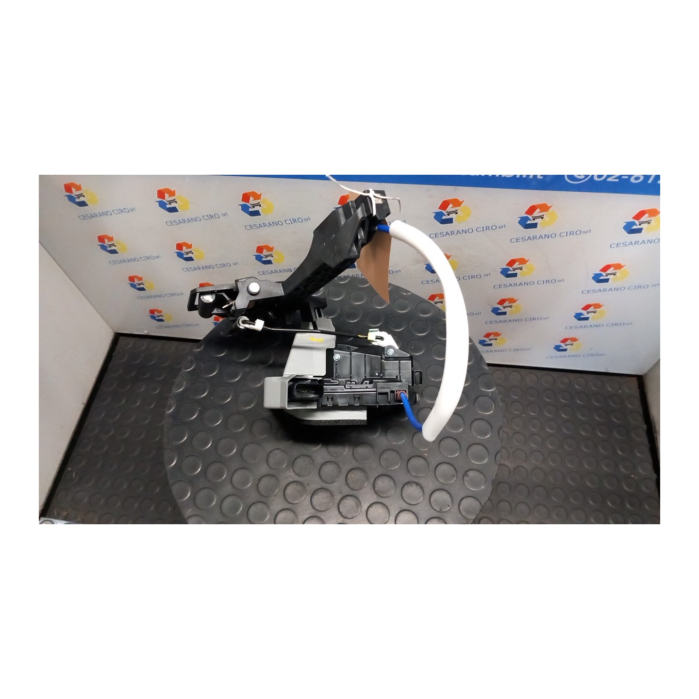 SERRATURA PORTA POST. SX. 098 KIA SPORTAGE 5A SERIE (12/21-) G4FP 81401R2000