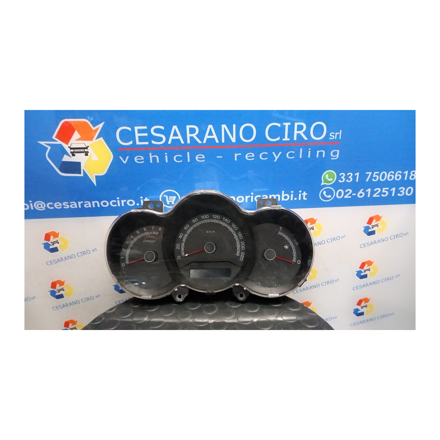 QUADRO STRUMENTI COMPL. 081 KIA VENGA (01/10-) G4FA 940011P790