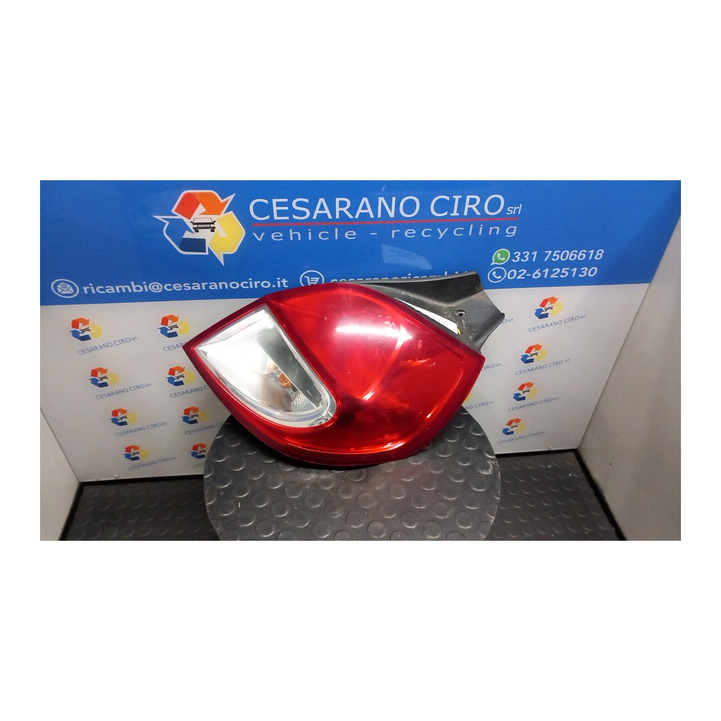 FANALE POST. DX. 097 RENAULT CLIO 3A SERIE (05/09-) D4FD7 8200886946