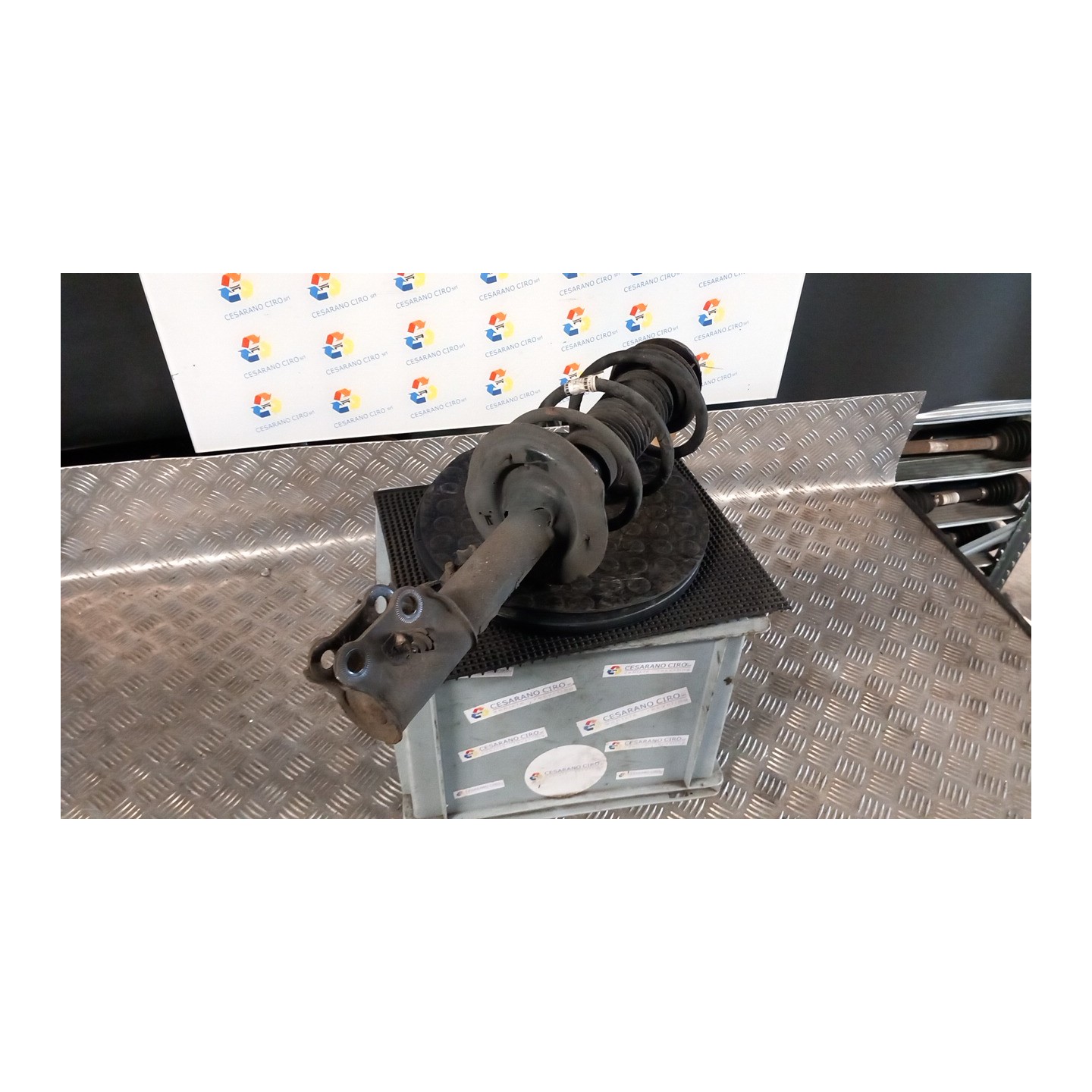 AMMORTIZZATORE ANT. SX. 124 KIA VENGA (01/10-) G4FA 546501P000