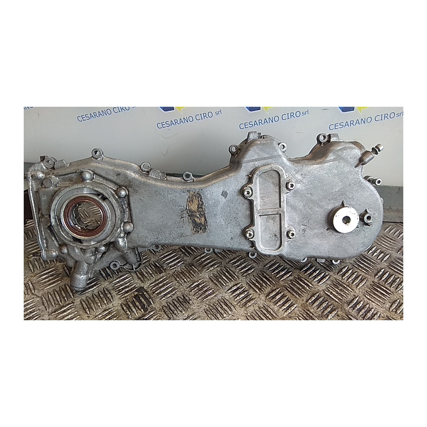 CARTER DISTRIBUZIONE C/POMPA OLIO 040 OPEL CORSA (S07) (01/11-05/15) A13DTC 55575253
