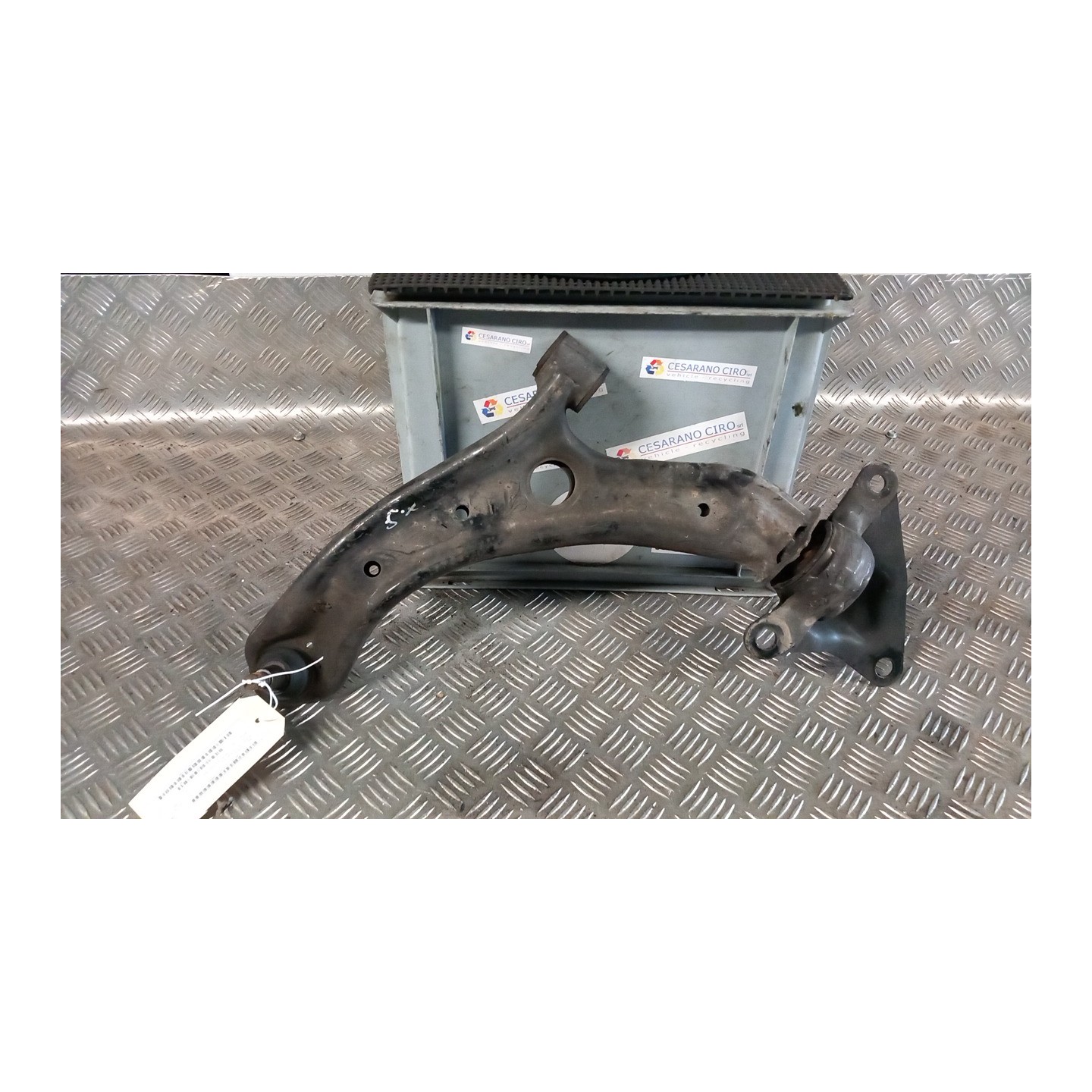 BRACCIO OSCILLANTE SOSP. ANT. SX. 047 HONDA JAZZ 2A SERIE (03/11-) L12B2 51360TG5C01