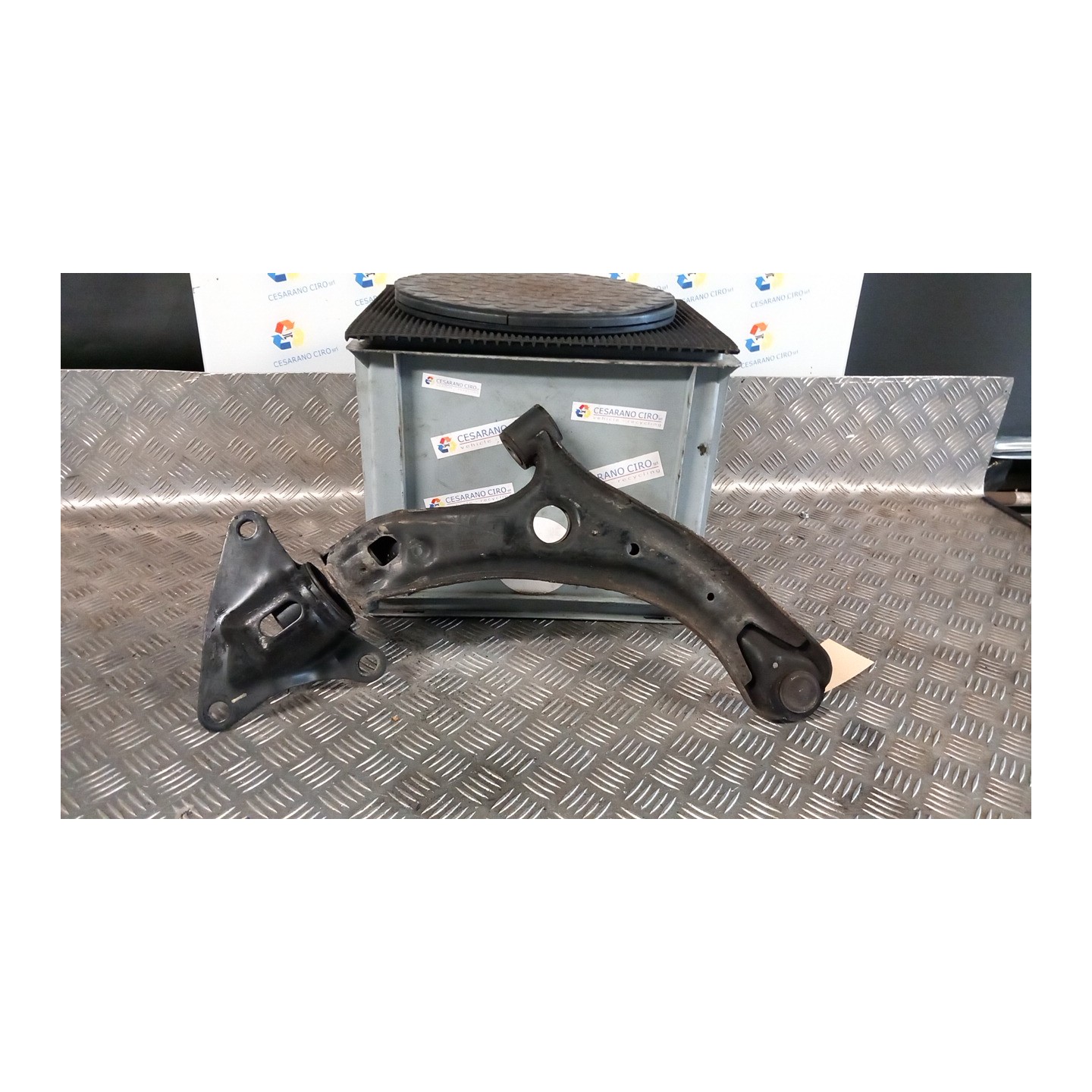 BRACCIO OSCILLANTE SOSP. ANT. SX. 047 HONDA JAZZ 2A SERIE (03/11-) L12B2 51360TG5C01