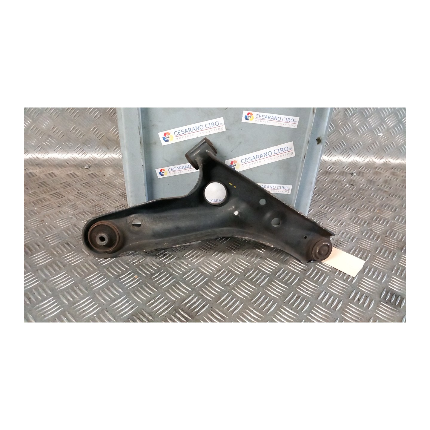 BRACCIO OSCILLANTE SOSP. ANT. SX. 048 NISSAN PIXO (UA0) (04/09-) K10B 545304A00D