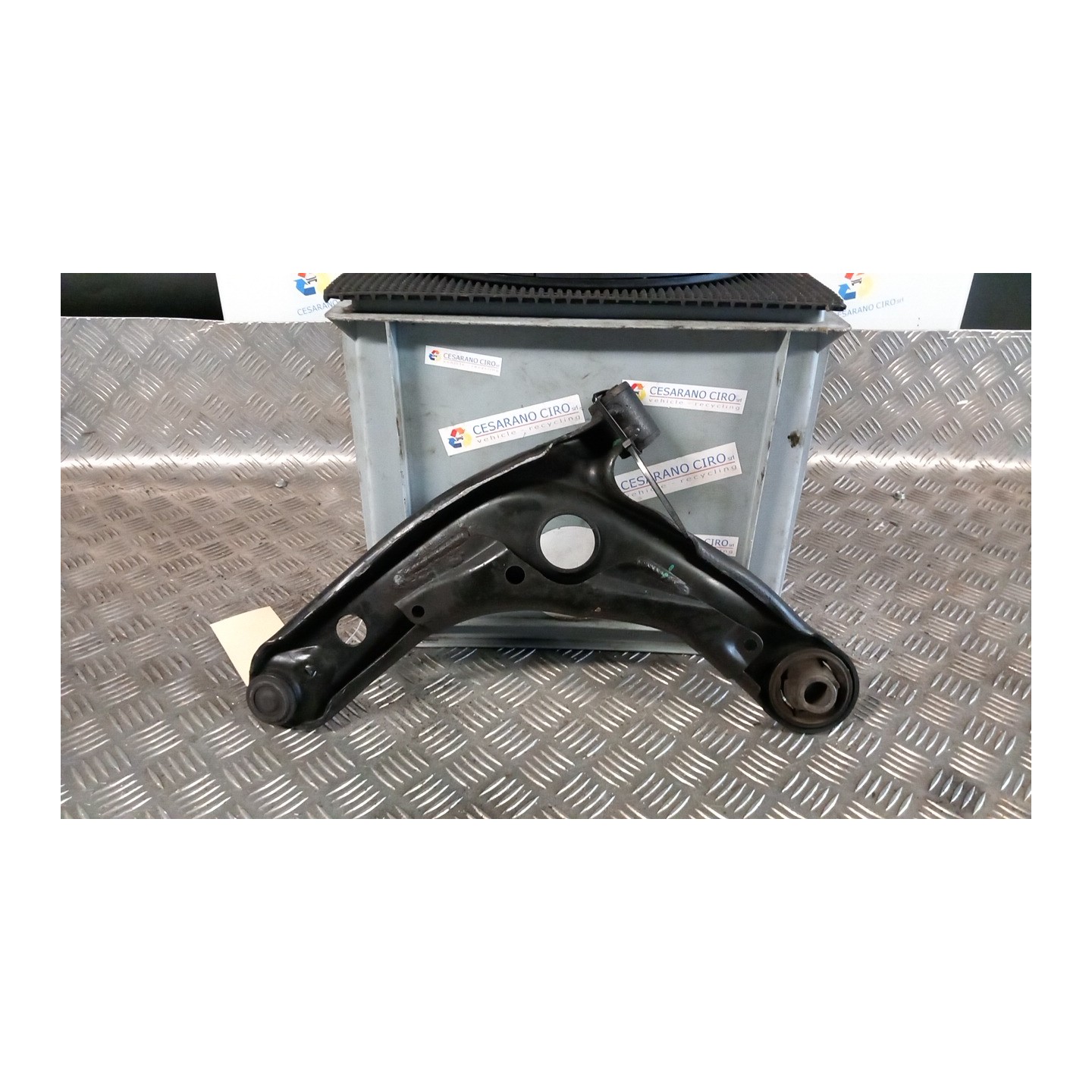 BRACCIO OSCILLANTE SOSP. ANT. DX. 054 TOYOTA YARIS (07/14-) 1NZ-FXE 4806809150