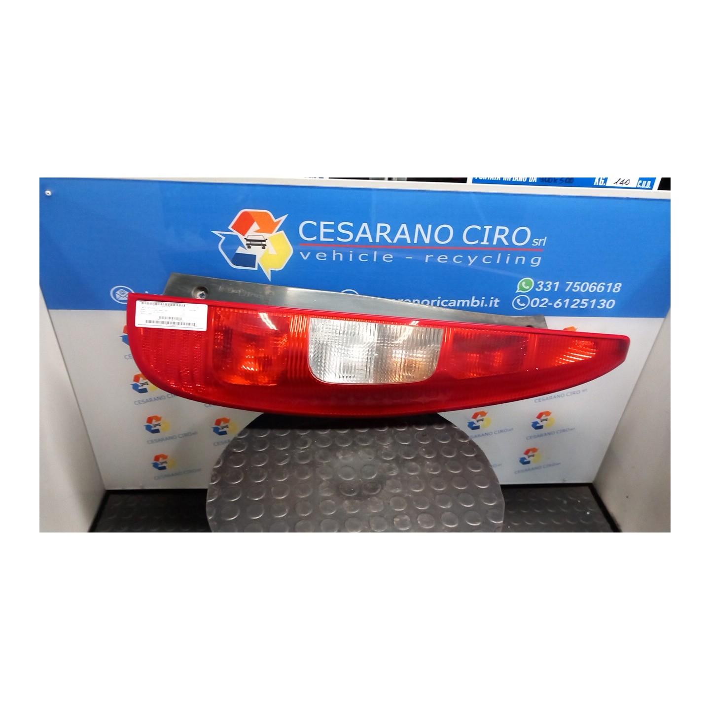 FANALE POST. 02-02-06- DX. 121 MITSUBISHI COLT 7A SERIE (06/04-12/09) 135930 8330A328