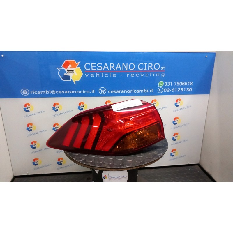 FANALE POST. PARTE EST. SX. 092 HYUNDAI TUCSON (07/15-12/18) G4FD 92401D7000