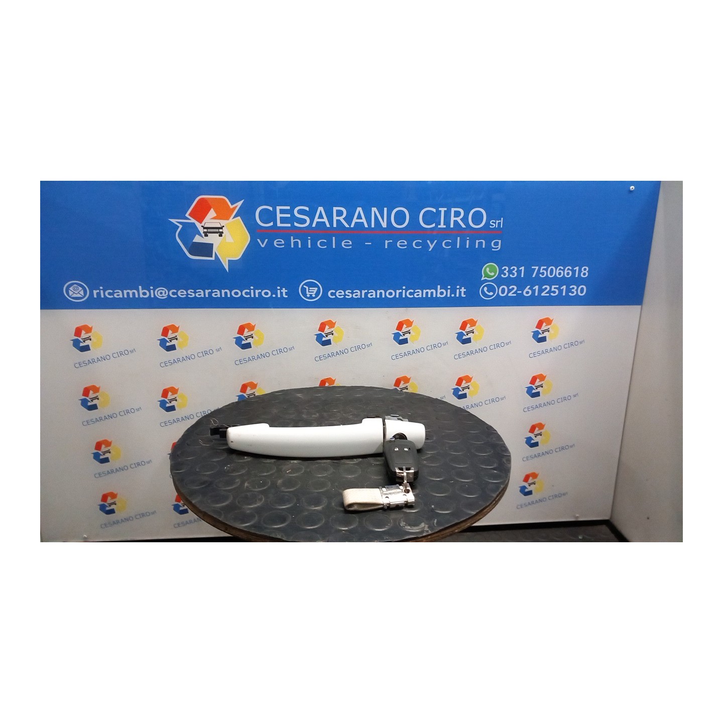 MANIGLIA PORTA ANT. SX. 003 OPEL CORSA (X15) (12/14-12/19) B14XER 13432733