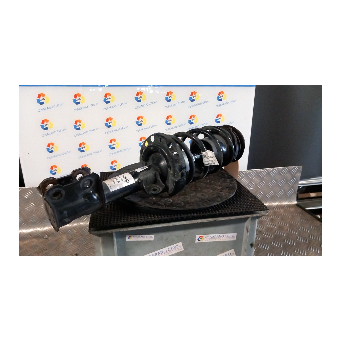 AMMORTIZZATORE ANT. SX. 084 OPEL MERIVA (X03) (03/03-12/10) Z14XEP 72119123