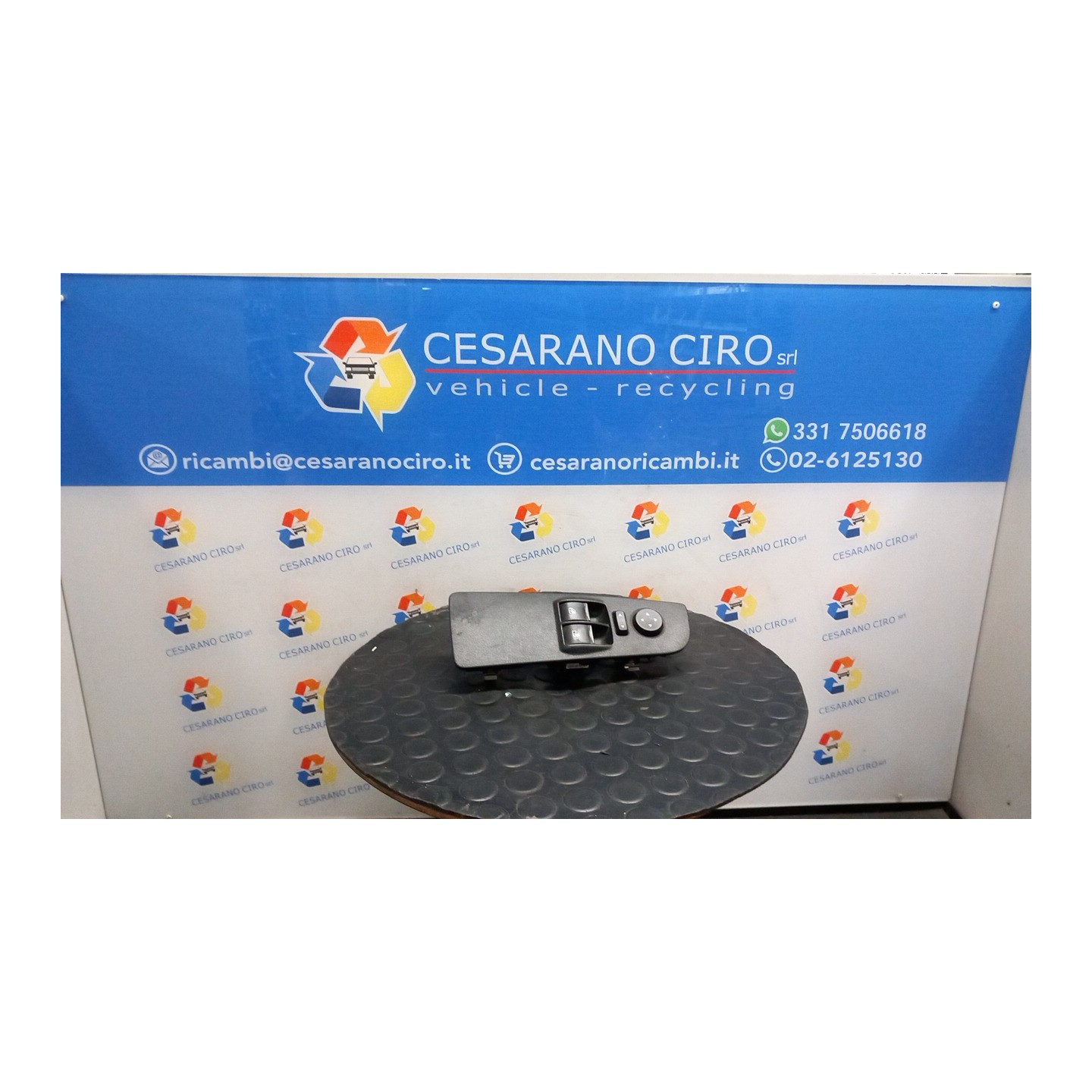 BLOCCO COMANDI ALZACRISTALLI E RETROVISORI EST. 081 FIAT GRANDE PUNTO (3X) (07/09-01/14 199A9000 735474651