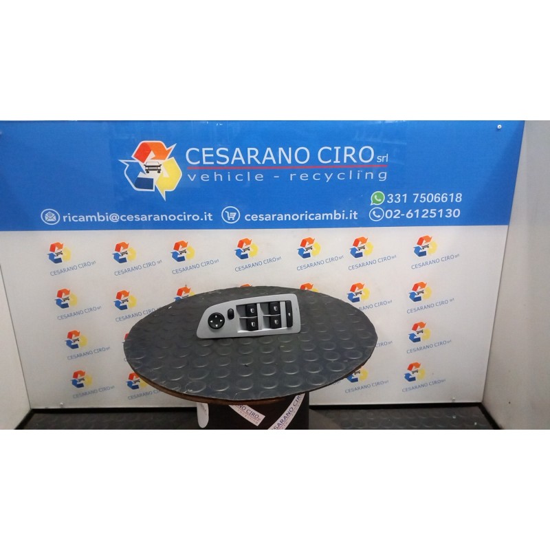BLOCCO COMANDI ALZACRISTALLI E RETROVISORI EST. BEIGE SX. 094 BMW SERIE 1 (E81/E87) (03/07-12/12 N47D20A 61319216557