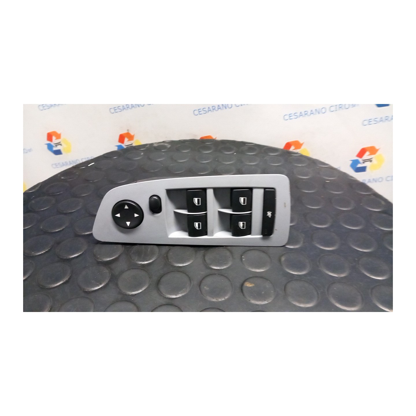 BLOCCO COMANDI ALZACRISTALLI E RETROVISORI EST. BEIGE SX. 094 BMW SERIE 1 (E81/E87) (03/07-12/12 N47D20A 61319216557