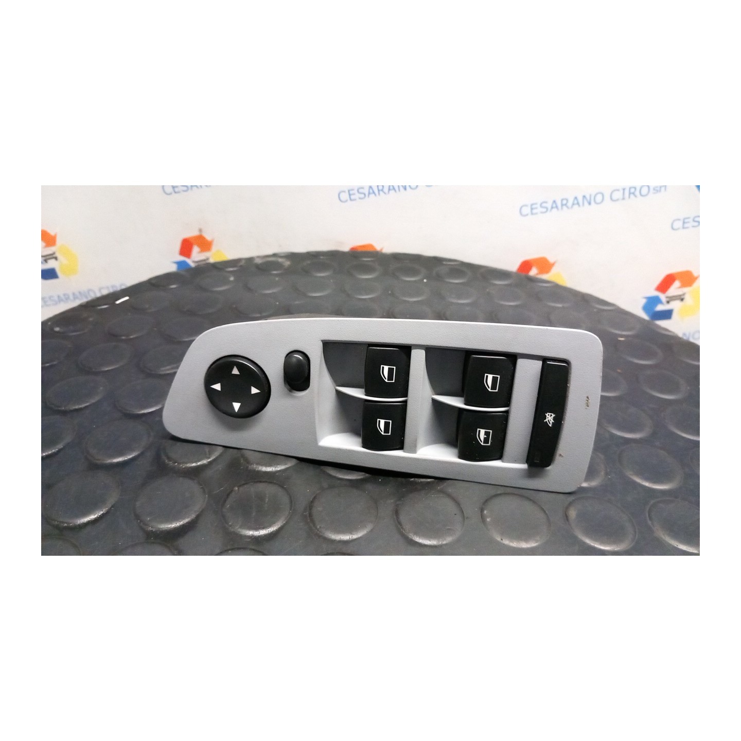 BLOCCO COMANDI ALZACRISTALLI E RETROVISORI EST. BEIGE SX. 094 BMW SERIE 1 (E81/E87) (03/07-12/12 N47D20A 61319216557