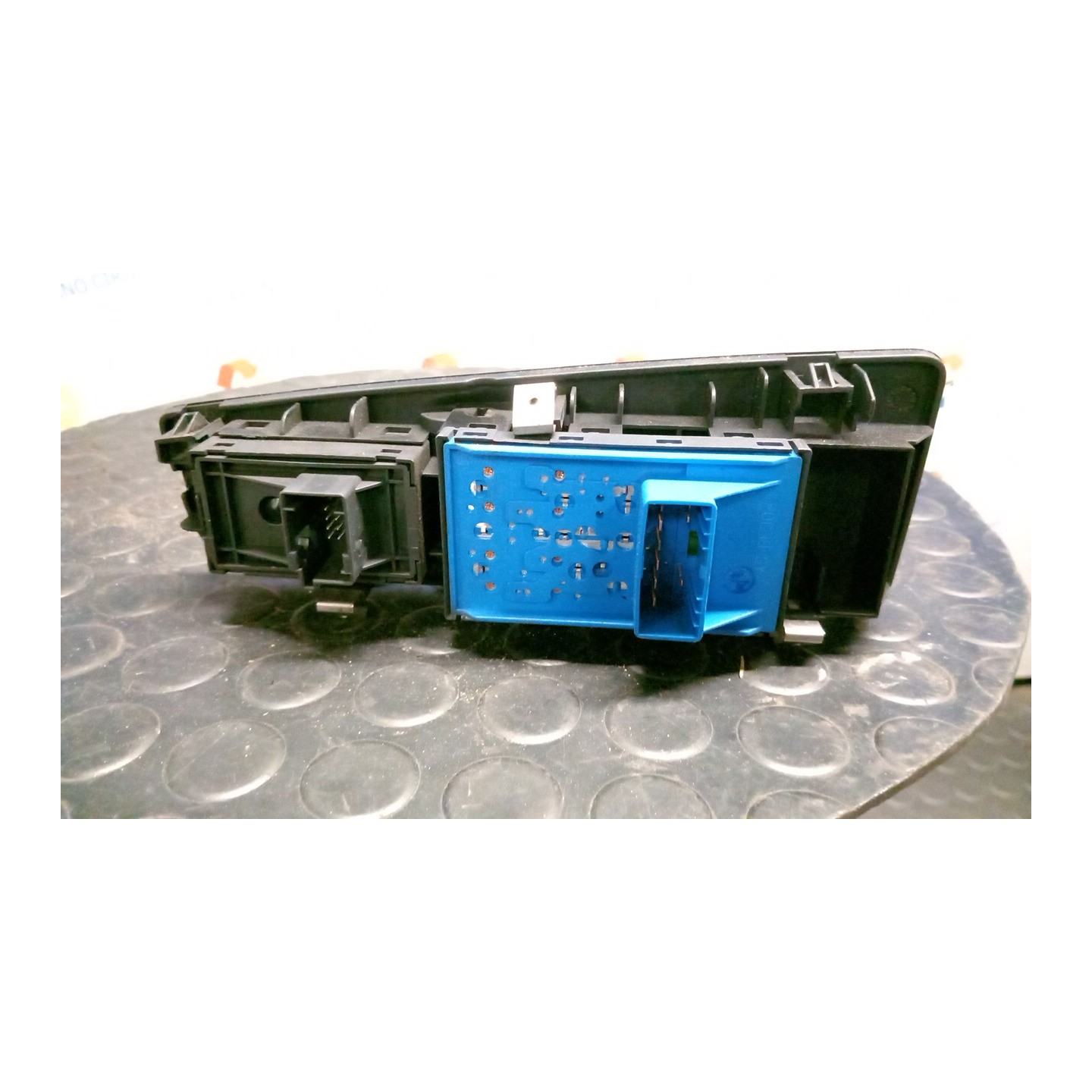 BLOCCO COMANDI ALZACRISTALLI E RETROVISORI EST. SX. 117 FIAT GRANDE PUNTO (2Y) (06/05-12/08 199A2000 735411026