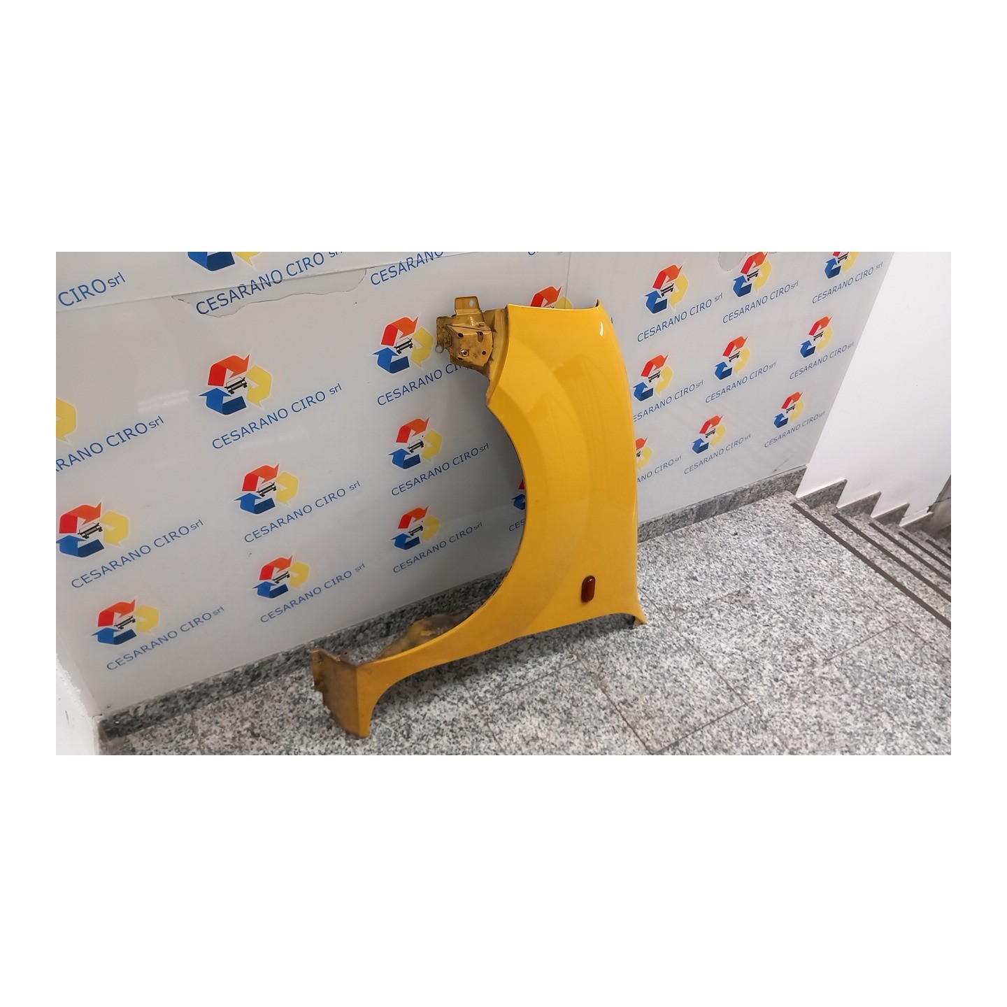PARAFANGO ANT. SX. 031 RENAULT KANGOO (08/97-04/03) K7JA7 7751691052