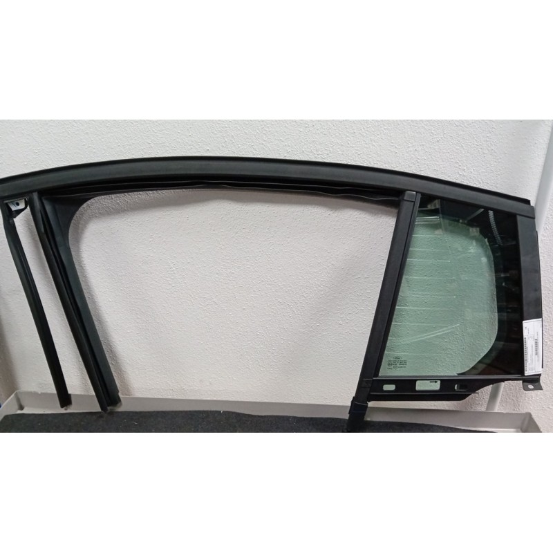 FISSO PORTA POST. C/GUARNIZIONE PERI SX. 006 FORD FOCUS (CGE) (04/18-)  2452193