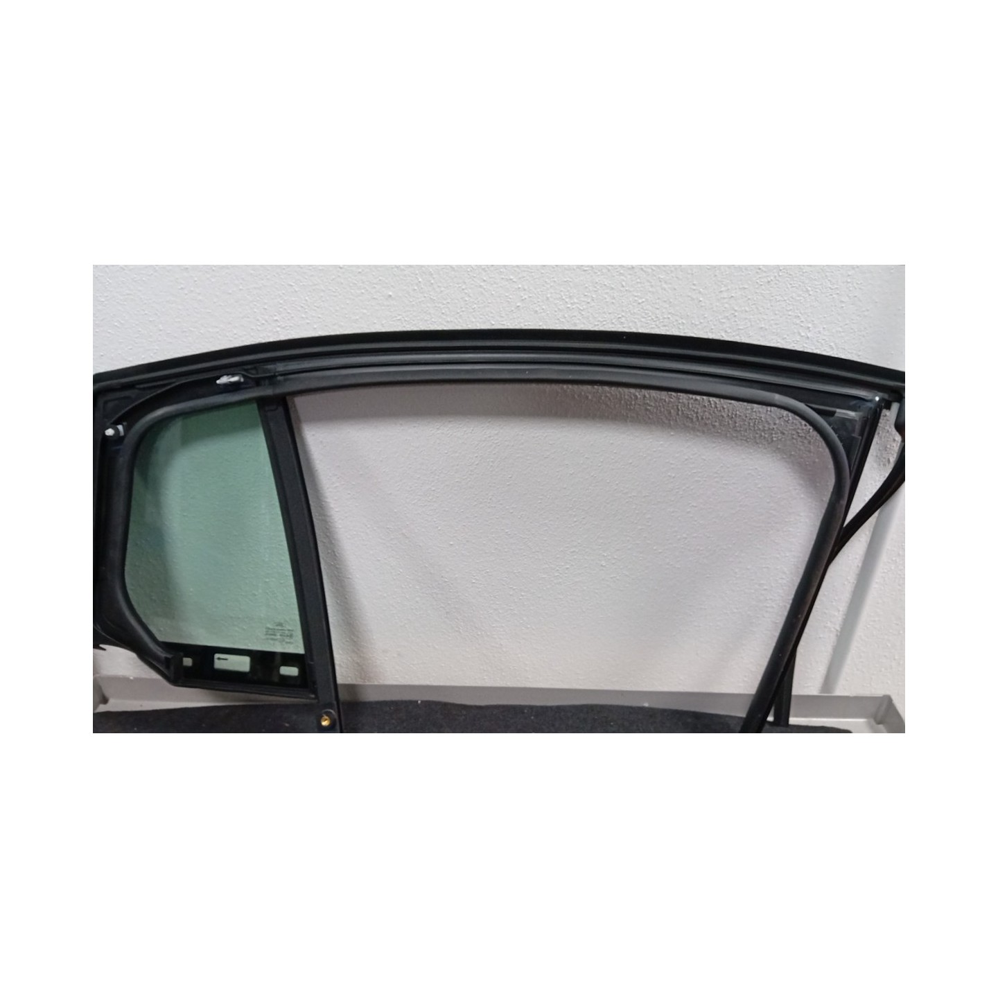 FISSO PORTA POST. C/GUARNIZIONE PERI SX. 006 FORD FOCUS (CGE) (04/18-)  2452193