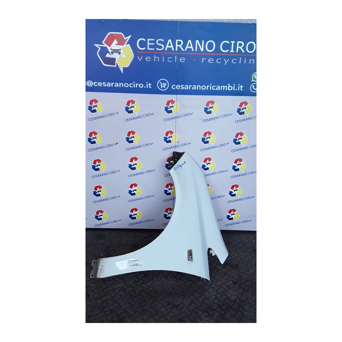 PARAFANGO ANT. SX. 068 OPEL CORSA (S07) (07/06-02/11) Z12XEP 93189645