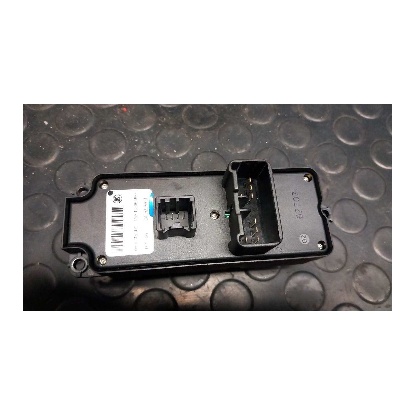 BLOCCO COMANDI ALZACRISTALLI 106 MAZDA MAZDA 2 1A SERIE (02/03-08/07 FUJA DD1466350B