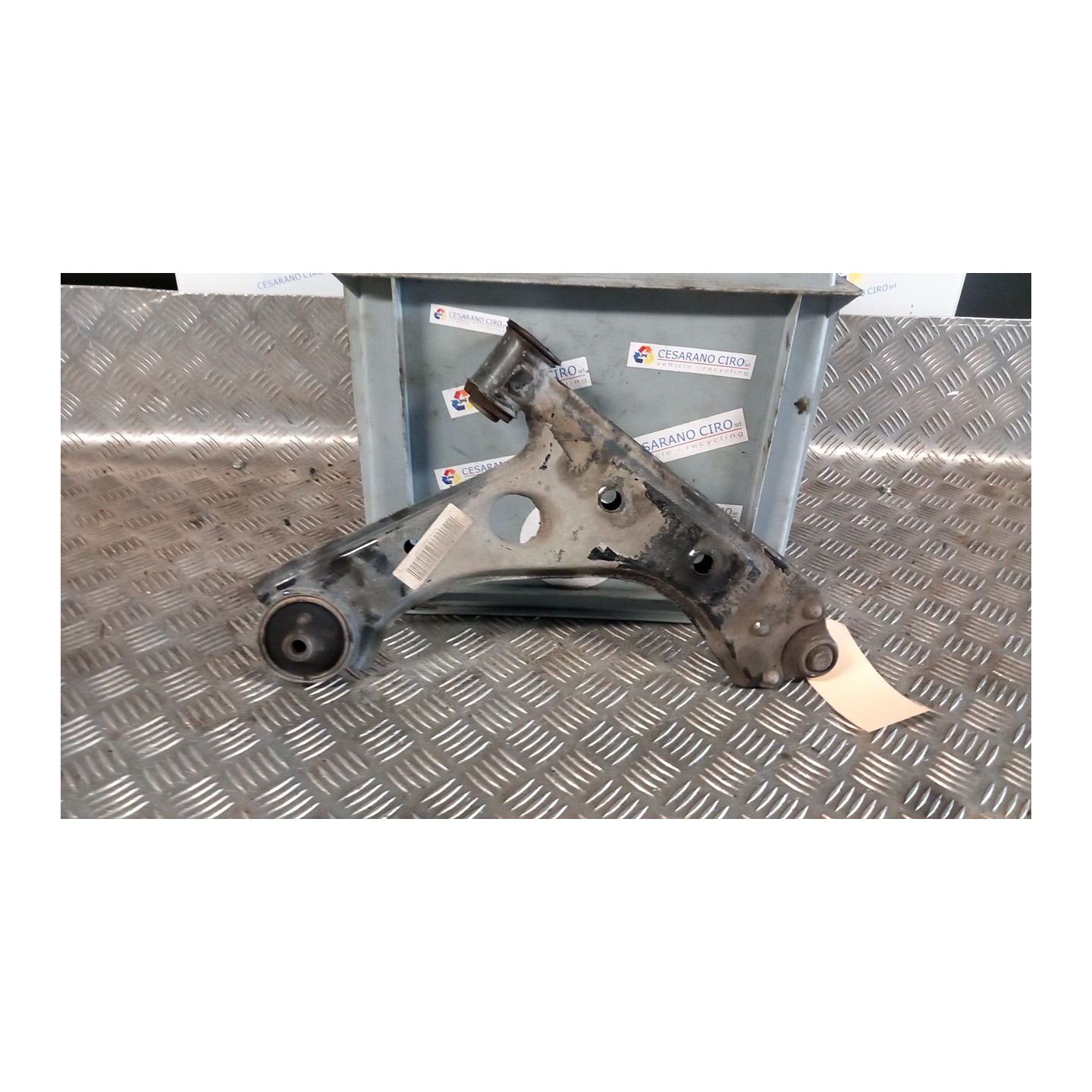 BRACCIO OSCILLANTE SOSP. ANT. SX. 070 OPEL CORSA (X15) (12/14-12/19) B14XER 13426552