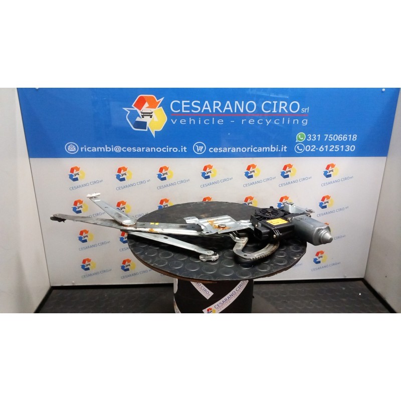 ALZACRISTALLO ELETTR. PORTA ANT. SX. 020 OPEL CORSA (S93) (01/93-09/00) X12XE 90444379