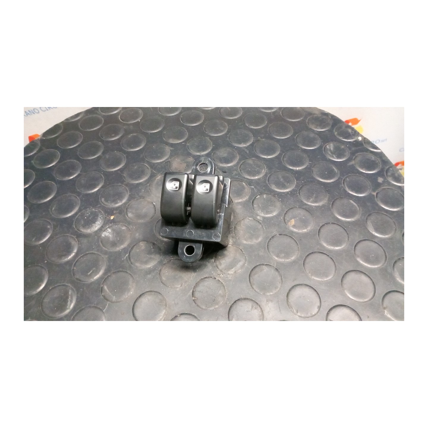 INTERRUTTORE ALZACRISTALLI PORTA ANT. 038 HYUNDAI ATOS PRIME (12/99-09/03) G4HCE 9358006000IJ