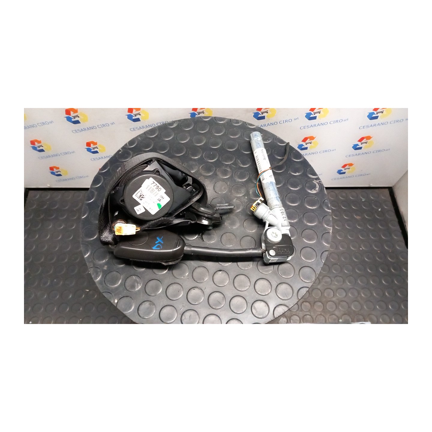 CINTURA DI SICUREZZA ANT. DX. 011 CHEVROLET (DAEWOO) AVEO (T300) (05/11-) A12XER 95987788